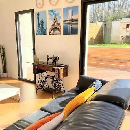 Maison Moderne Et Confortable En Bordure De Foret Villa Poissy